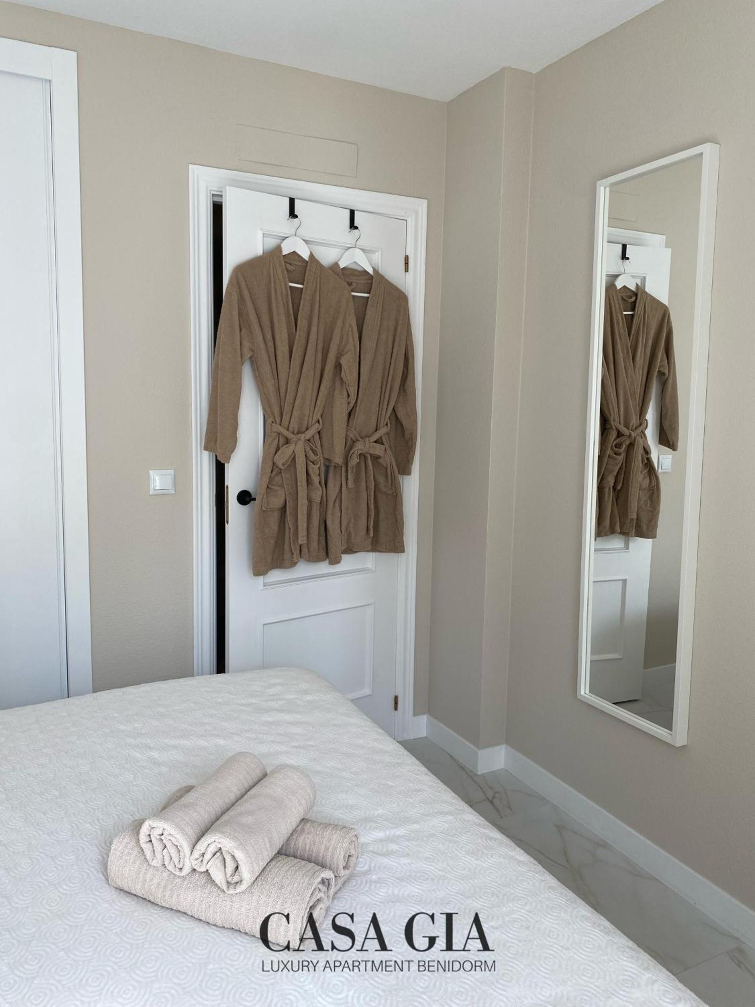 Casa Gia L Luxury Apartment Μπένιντορμ Εξωτερικό φωτογραφία